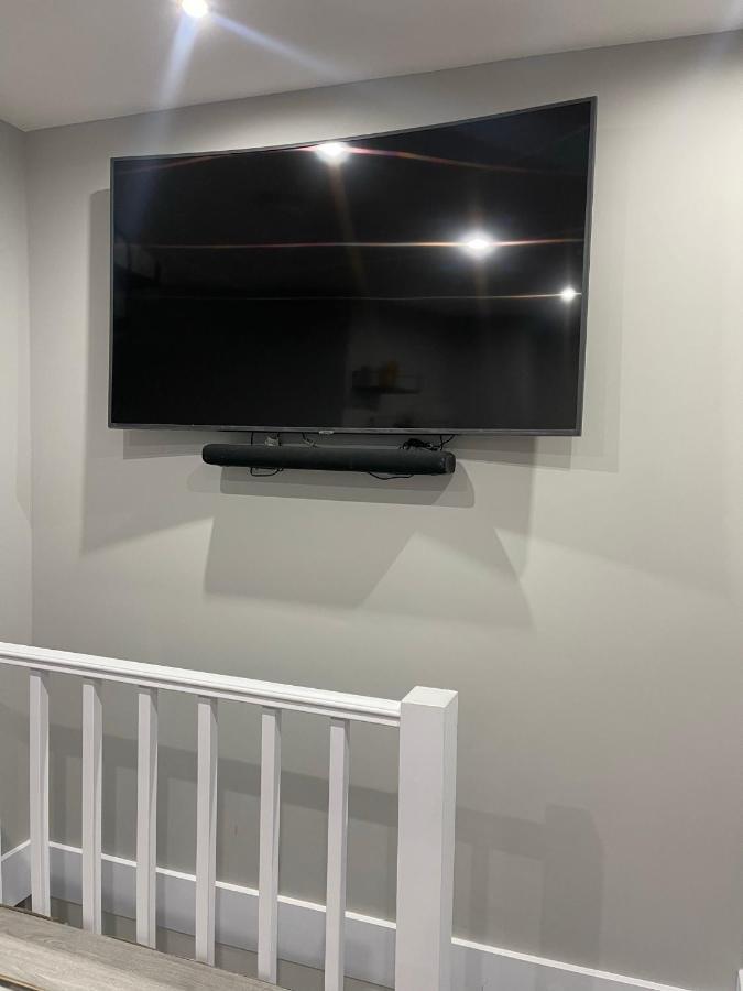 Unique Duplex Apartment Free Parking Free Wi-Fi 6 Minutes From Leeds City Centre Buitenkant foto