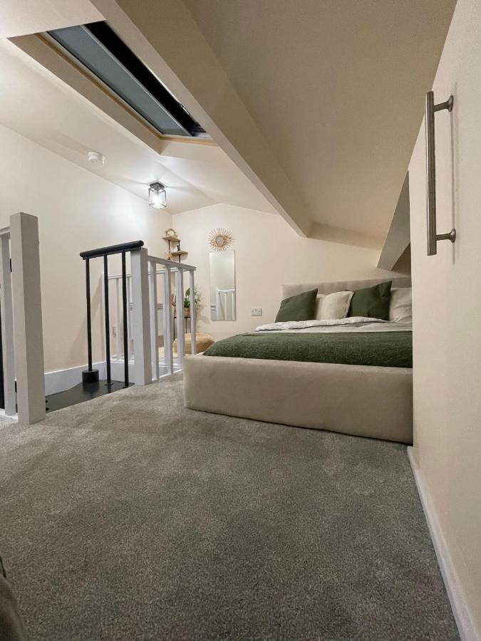 Unique Duplex Apartment Free Parking Free Wi-Fi 6 Minutes From Leeds City Centre Buitenkant foto