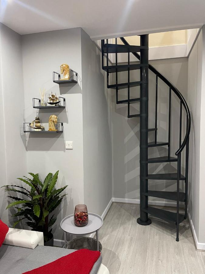 Unique Duplex Apartment Free Parking Free Wi-Fi 6 Minutes From Leeds City Centre Buitenkant foto