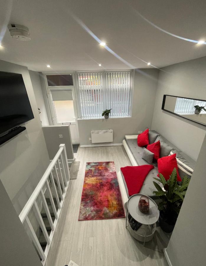Unique Duplex Apartment Free Parking Free Wi-Fi 6 Minutes From Leeds City Centre Buitenkant foto