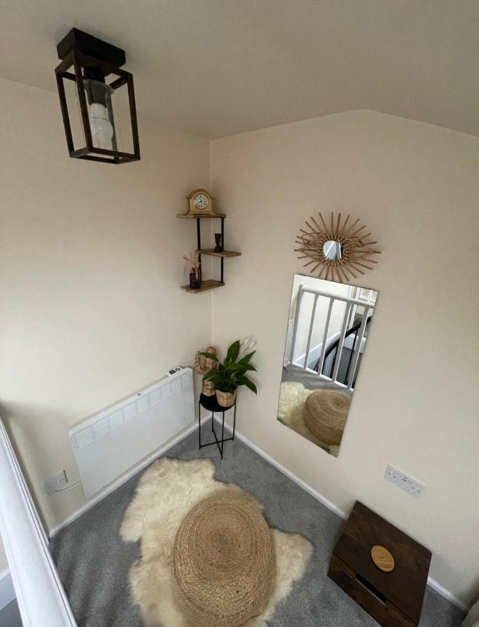 Unique Duplex Apartment Free Parking Free Wi-Fi 6 Minutes From Leeds City Centre Buitenkant foto